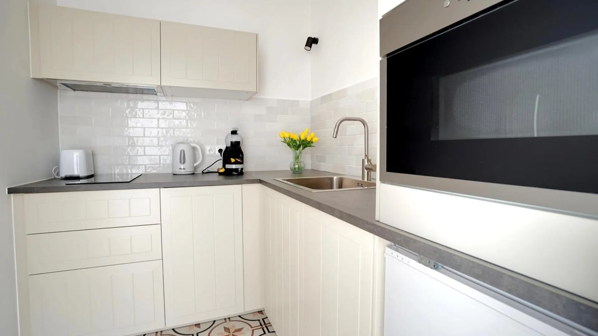 Warsaw Premium Apartments Old Town 0*,  Polonia