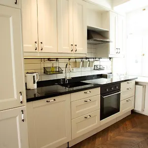 Center - Golden - Dobr11a Apartament