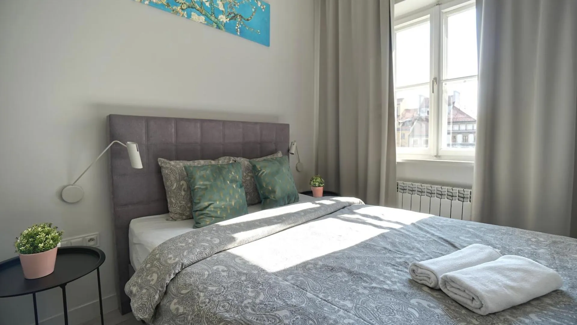 Warsaw Premium Apartments Old Town بولندا